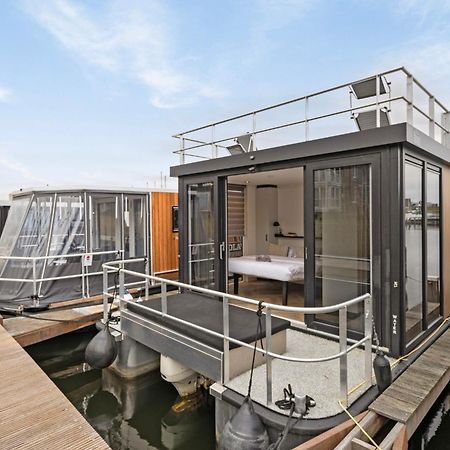 Luxurious Waterloft Near Beach And Centre By Weltevreden Experience Зеволде Екстериор снимка