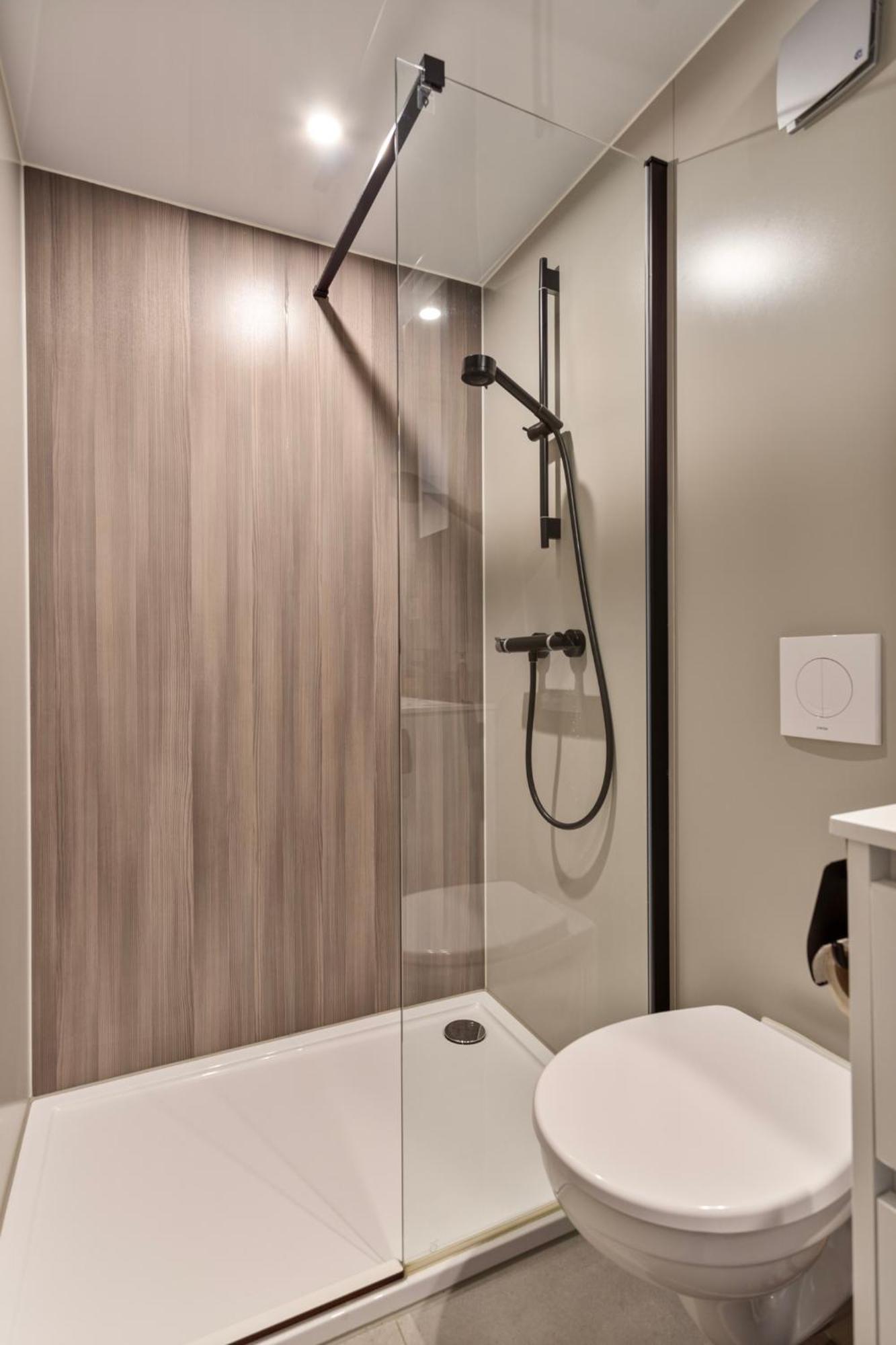Luxurious Waterloft Near Beach And Centre By Weltevreden Experience Зеволде Екстериор снимка